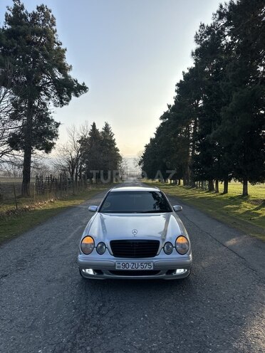 Mercedes E 220 d 2001, 280,189 km - 2.2 л - Bakı