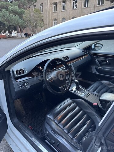 Volkswagen Passat CC-8