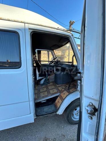 Mercedes 208 D 1992, 350,000 km - 2.5 l - Sumqayıt