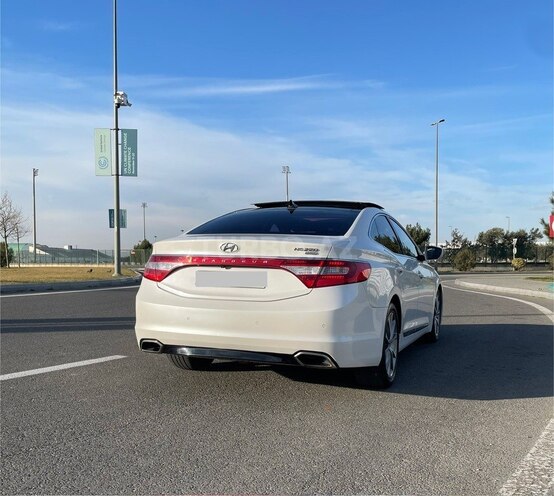 Hyundai Grandeur 2015, 192,500 km - 2.2 l - Bakı