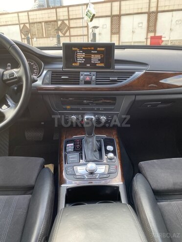 Audi A6-11