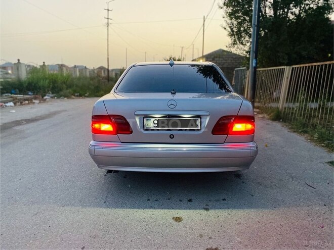 Mercedes E 220 d 2000, 610,000 km - 2.2 l - Bakı