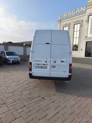 Ford Transit-2