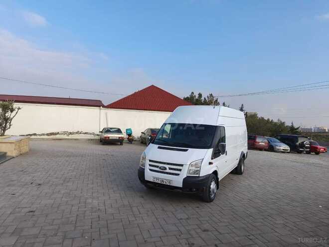 Ford Transit-7
