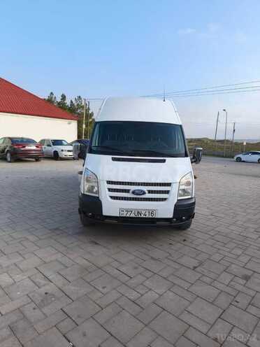 Ford Transit-1