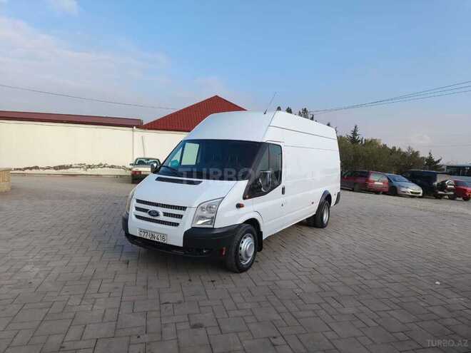 Ford Transit-11