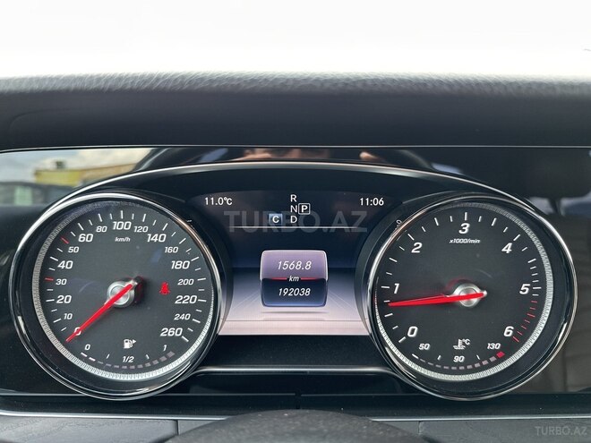Mercedes E 220 d 2016, 192,000 km - 2.0 л - Bakı