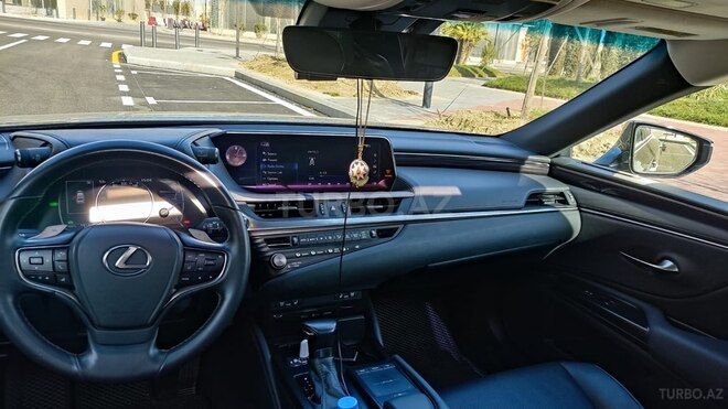 Lexus ES 300h 2021, 71,000 km - 2.5 l - Bakı