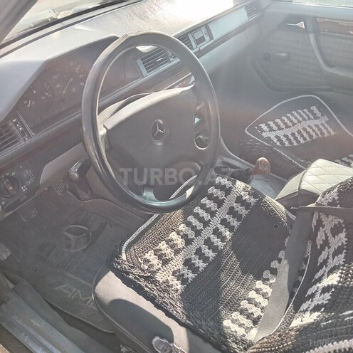 Mercedes E 200 d 1991, 850,000 km - 2.0 l - Xaçmaz