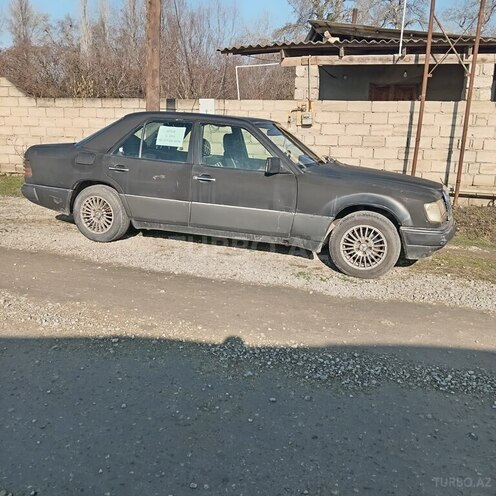 Mercedes E 200 d 1991, 850,000 km - 2.0 l - Xaçmaz