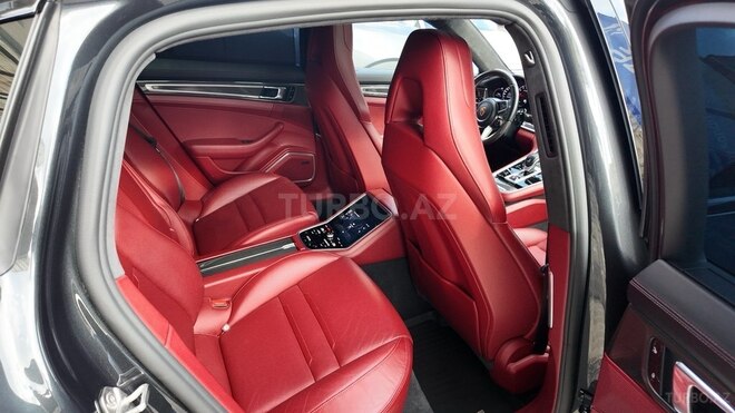 Porsche Panamera Turbo-9