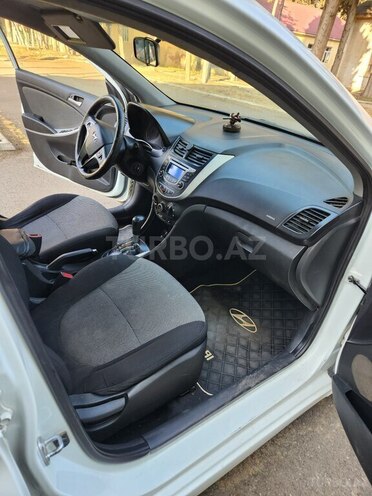 Hyundai Accent 2012, 190,000 km - 1.6 л - Tovuz