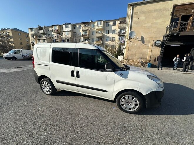 Fiat Doblo-2