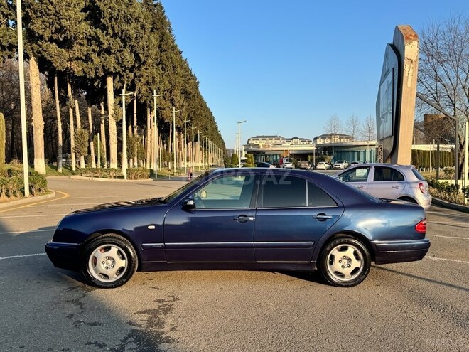 Mercedes E 240 1998, 259,000 km - 2.4 l - Masallı
