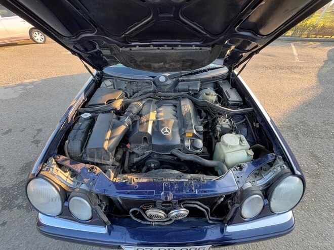 Mercedes E 240 1998, 259,000 km - 2.4 l - Masallı