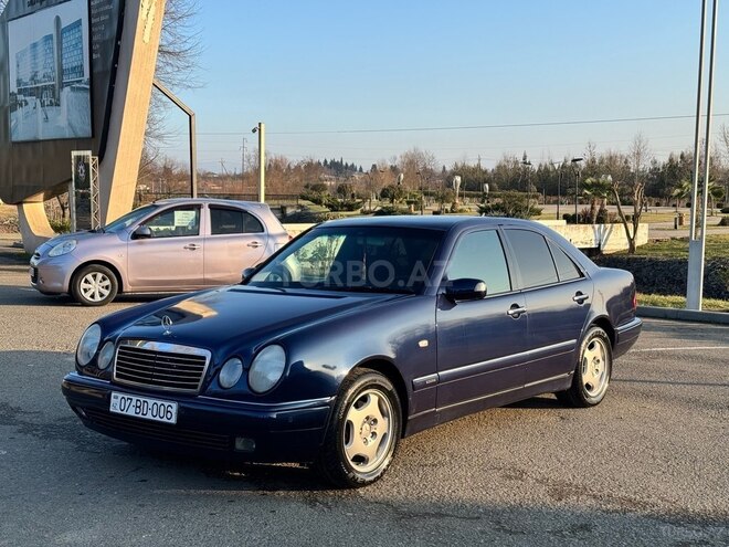 Mercedes E 240 1998, 259,000 km - 2.4 l - Masallı