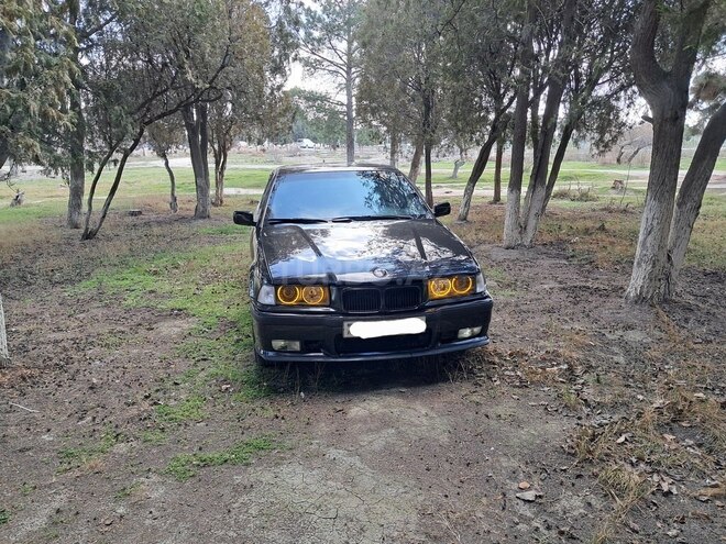 BMW 320 1995, 345,000 km - 2.0 l - Xırdalan