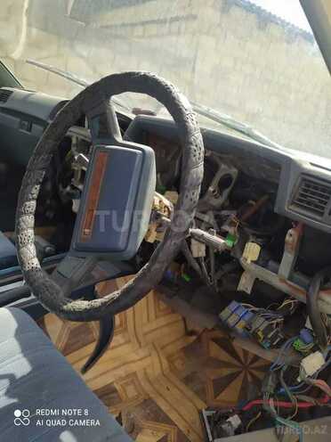 Nissan  1979, 200,000 km - 2.0 l - Qusar