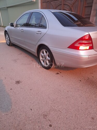 Mercedes C 180 2001, 299,666 km - 2.0 l - Bakı