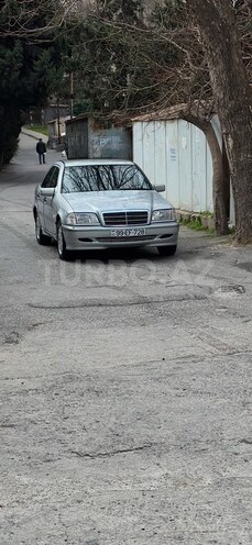 Mercedes C 200 2000, 118,000 km - 2.0 л - Bakı