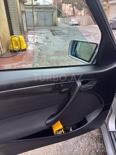 Mercedes C 200 2000, 118,000 km - 2.0 л - Bakı