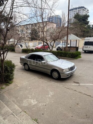 Mercedes C 200 2000, 118,000 km - 2.0 л - Bakı