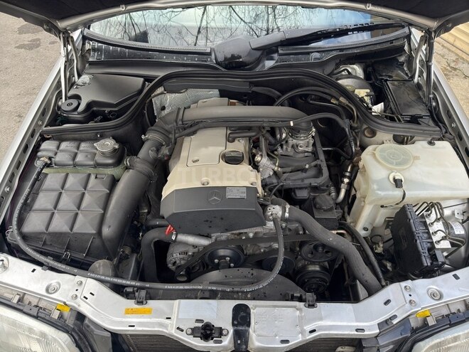 Mercedes C 200 2000, 118,000 km - 2.0 л - Bakı
