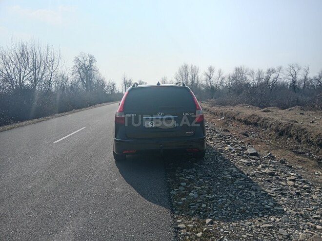 Hyundai i30 2011, 245,197 km - 1.6 л - Qəbələ