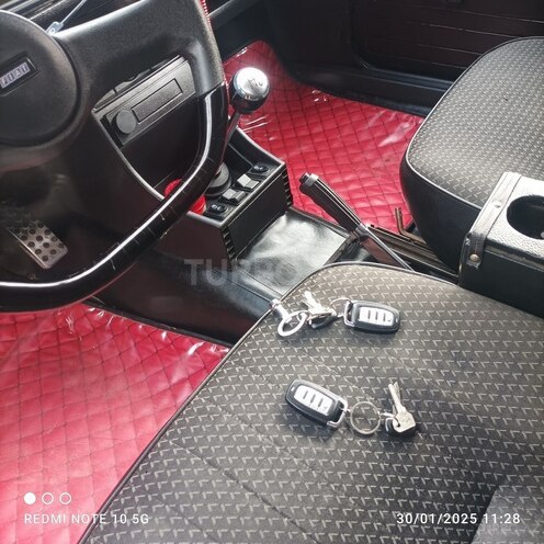 LADA (VAZ) 2107 1980, 95,000 km - 1.5 l - 