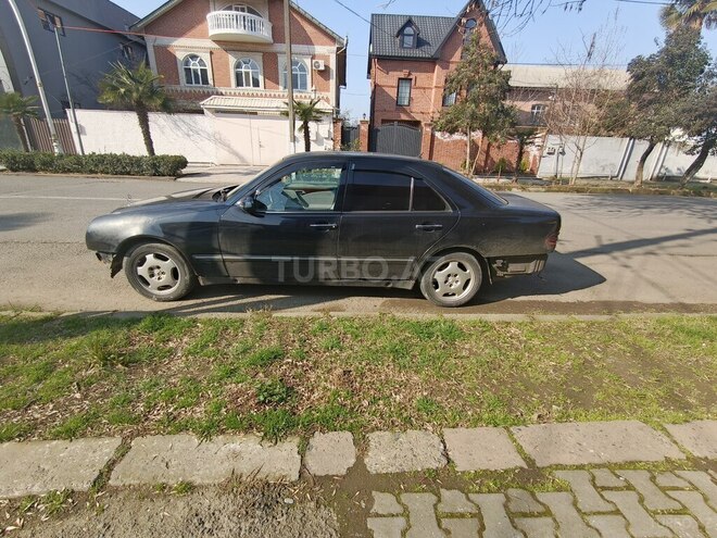 Mercedes C 220 d 1999, 402,612 km - 2.2 л - Lənkəran