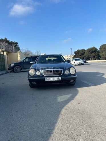 Mercedes E 240 1999, 355,000 km - 2.4 l - Bakı