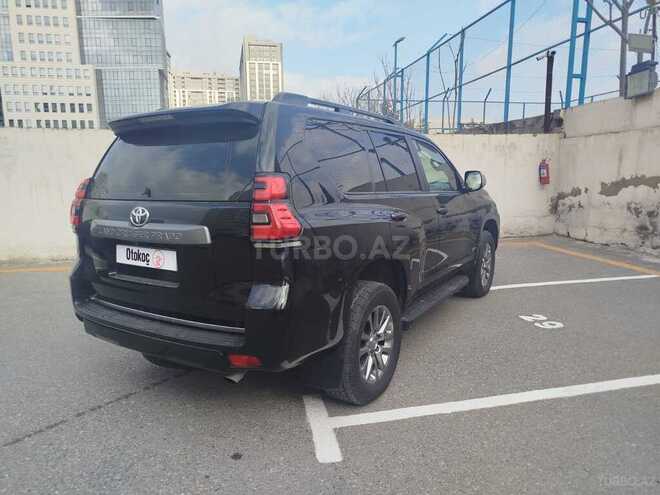 Toyota Land Cruiser Prado-9
