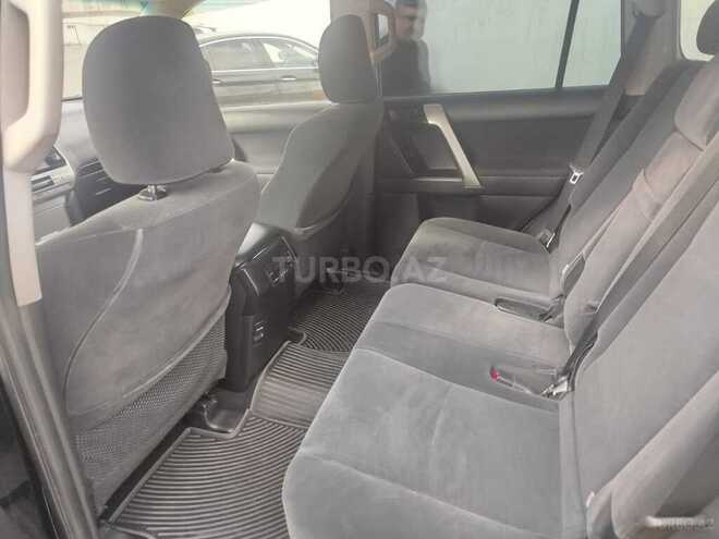 Toyota Land Cruiser Prado-6