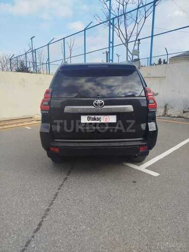 Toyota Land Cruiser Prado-11