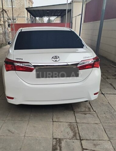 Toyota Corolla 2013, 214,000 km - 1.6 l - Sabirabad