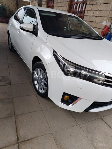 Toyota Corolla 2013, 214,000 km - 1.6 l - Sabirabad