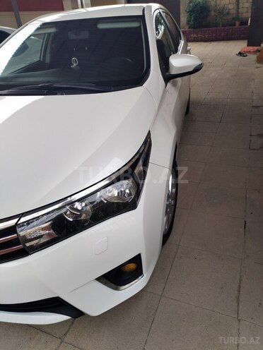 Toyota Corolla 2013, 214,000 km - 1.6 l - Sabirabad