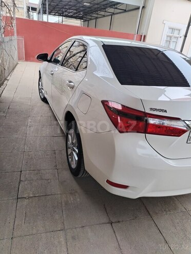 Toyota Corolla 2013, 214,000 km - 1.6 l - Sabirabad