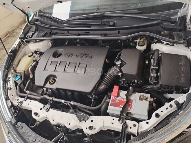 Toyota Corolla 2013, 214,000 km - 1.6 l - Sabirabad
