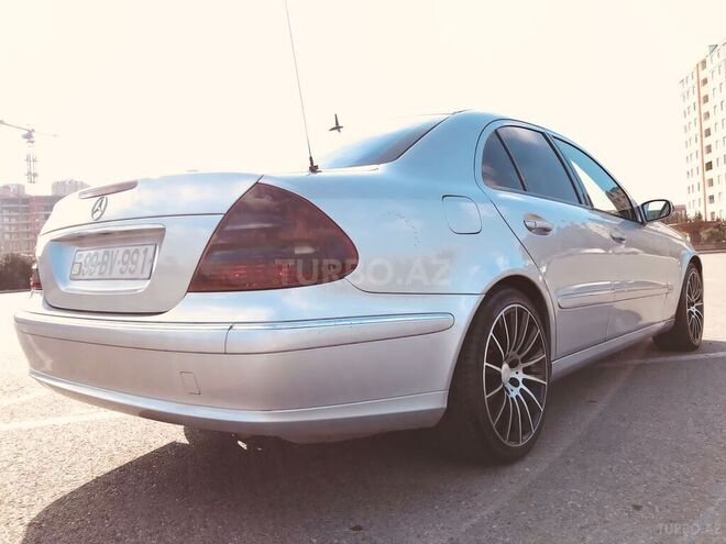 Mercedes E 270 2002, 385,000 km - 2.7 l - Sumqayıt