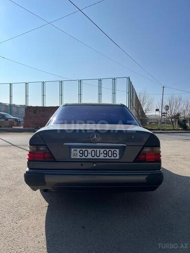 Mercedes E 220 1995, 25,000 km - 2.2 l - Bakı