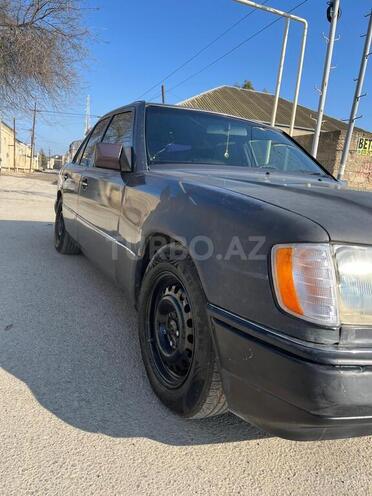 Mercedes E 220 1995, 25,000 km - 2.2 l - Bakı