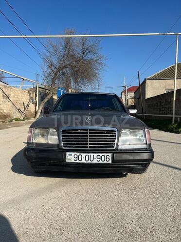 Mercedes E 220 1995, 25,000 km - 2.2 l - Bakı