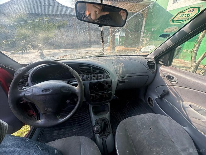 Ford Courier 1998, 160,000 km - 1.8 l - Zaqatala