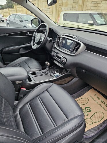 Kia Sorento-6