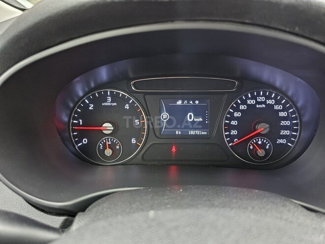 Kia Sorento-8