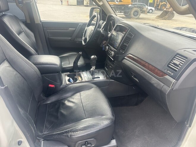 Mitsubishi Pajero 2013, 236,000 km - 3.5 л - Bakı