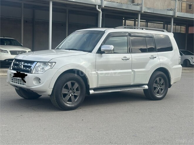 Mitsubishi Pajero 2013, 236,000 km - 3.5 л - Bakı