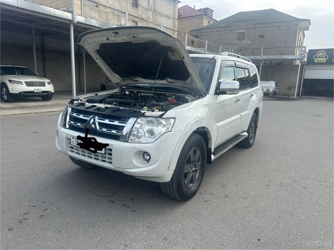 Mitsubishi Pajero 2013, 236,000 km - 3.5 л - Bakı