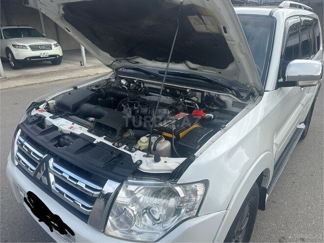 Mitsubishi Pajero 2013, 236,000 km - 3.5 л - Bakı